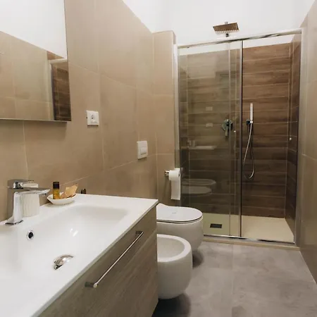 The Nest - - Bed & Breakfast