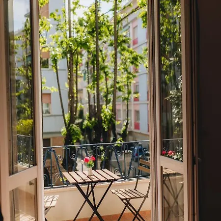 The Nest - - Bed & Breakfast 4*