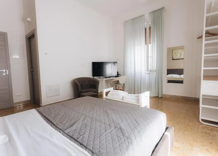 The Nest - - Bed & Breakfast