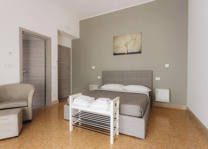 The Nest - - Panzió