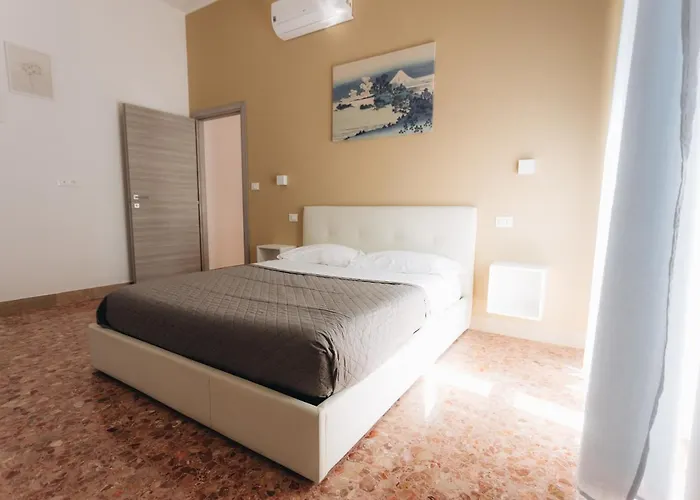 Nocleg ze śniadaniem The Nest - - 4*